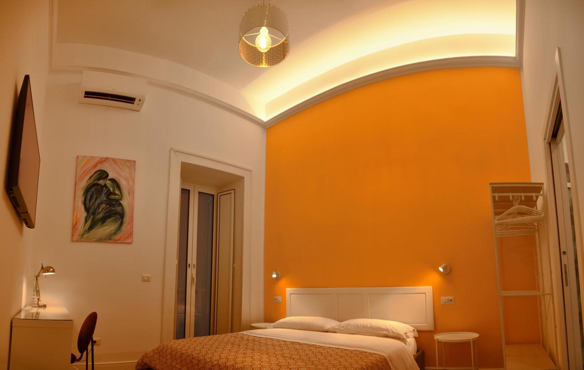 Centro Storico Rooms Наполи Екстериор снимка