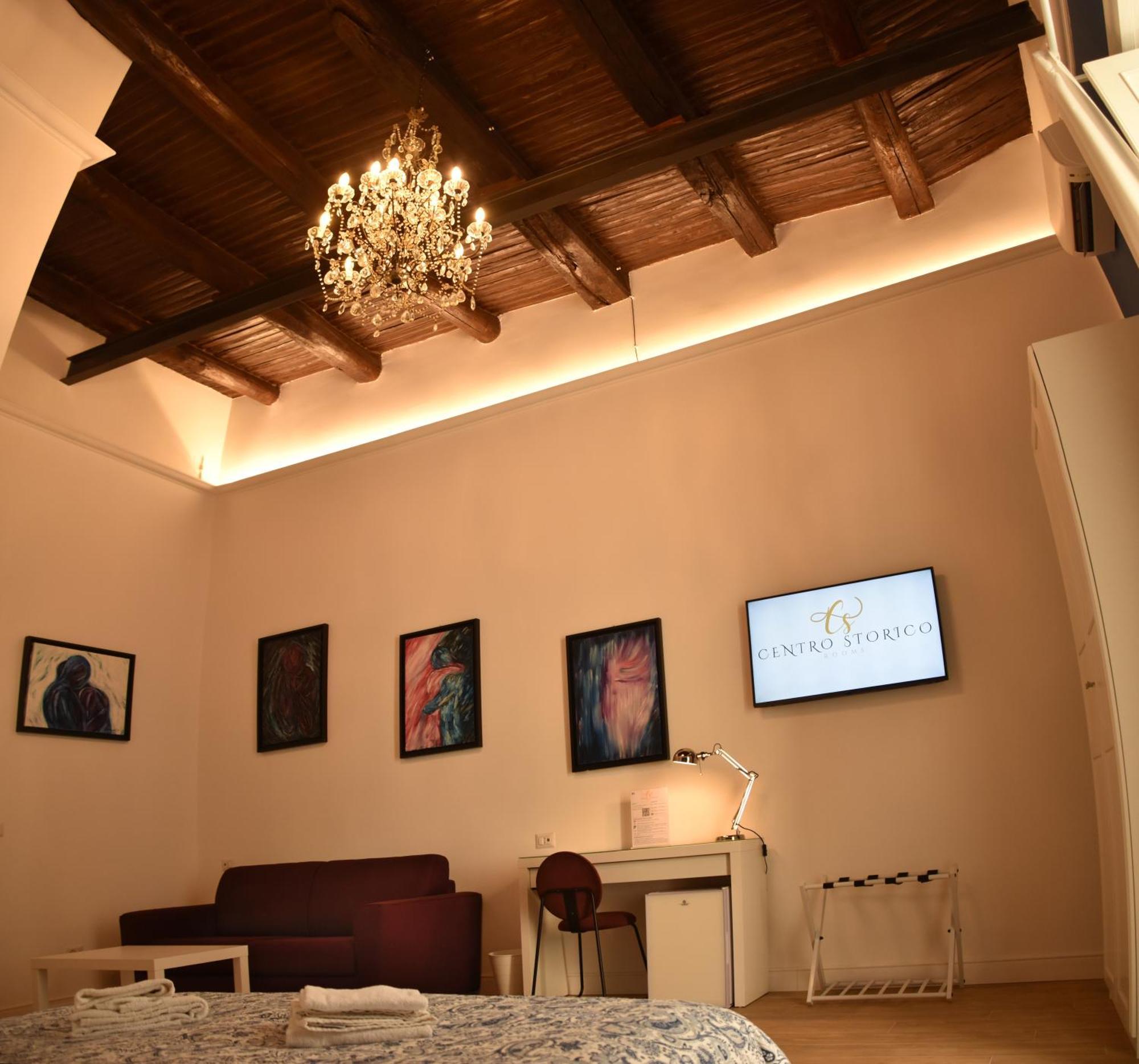 Centro Storico Rooms Наполи Екстериор снимка